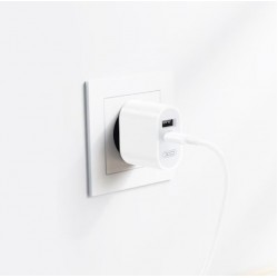 Зарядно XO-L97 12W 2 входа USB-C/USB бързо зареждане 2.4A USB-C/Lightning 
