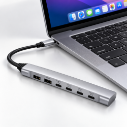 SX-167 6в1 USB-C хъб 6 в 1 с 2× USB-A и 4× USB-C OTG – алуминиев корпус
