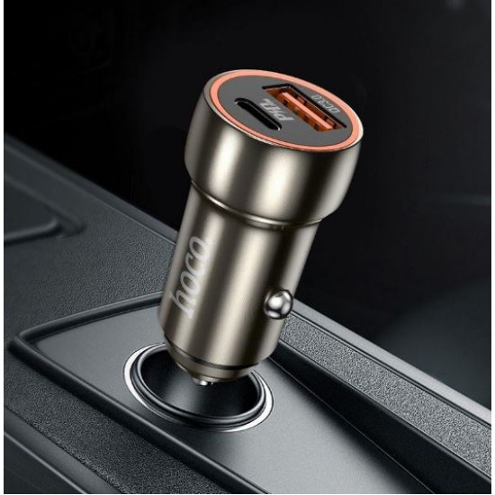 HOCO адаптер 12V Z46a с 2 изход USB и USB-C PD20W+QC3.0