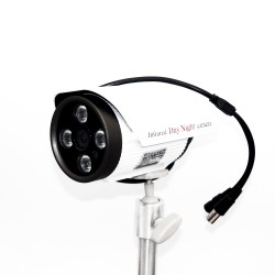 Камера за видеонаблюдение и за нощно виждане J-7367SO 700TVL 4MM